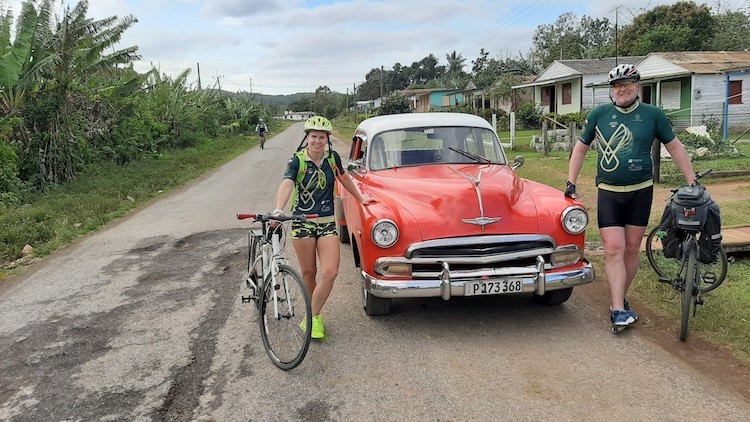 Kuba widziana z wysokości siodełka roweru. O swojej wyprawie opowiadają mieszkańcy Jastrzębia, Ewa Frajhofer, Andrzej Rakowski